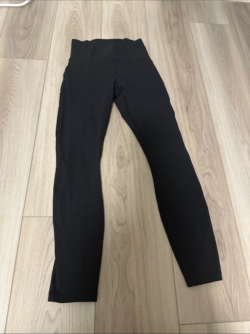 lululemon athletica Black 3/4 Cropped Leggings